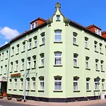 Lindeneck Aparthotel 3*