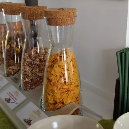 ليندينيك للشقق الفندقية شقة فندقية 3*