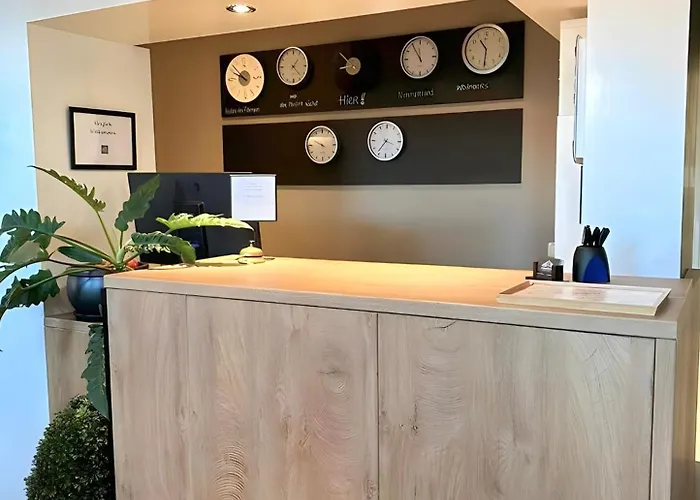 リンデンエック 3*