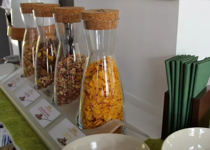 Lindeneck Aparthotel 3*